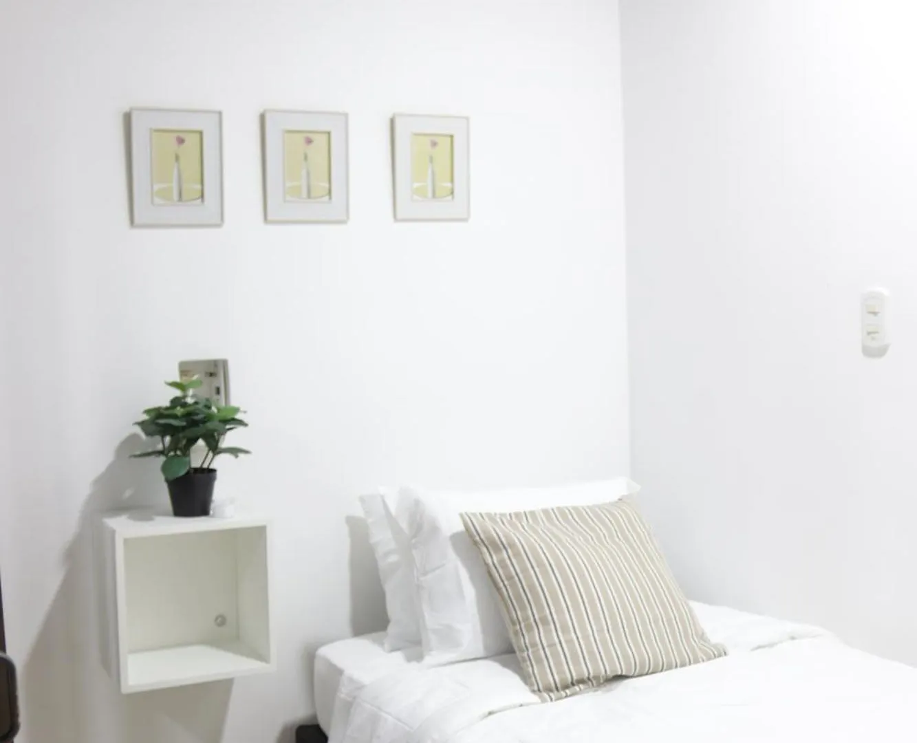 Homestay Casa Serene - Habitacion Alba Medellin