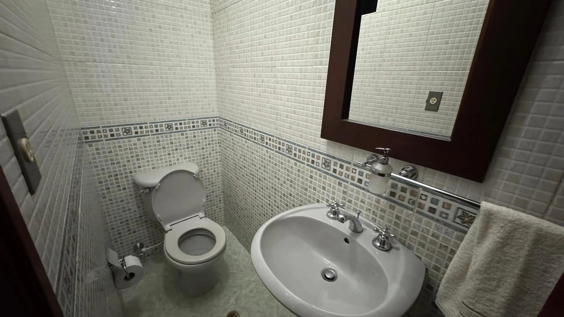 Casa Serene - Habitacion Alba Medellin Homestay